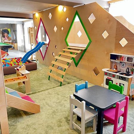 ולינגראד Hotel Arte Spa & Park מראה חיצוני תמונה The interior of the children's area