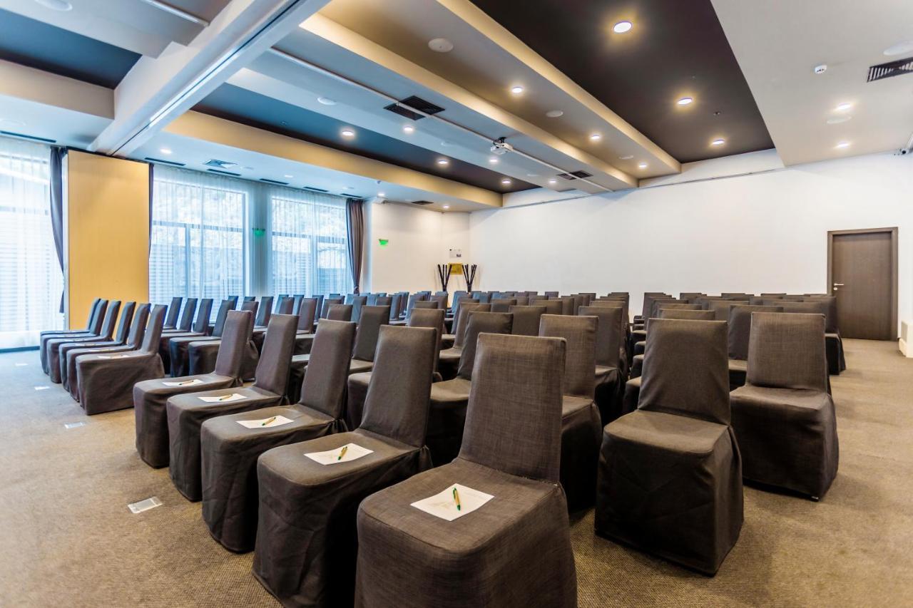 ולינגראד Hotel Arte Spa & Park מראה חיצוני תמונה Conference room