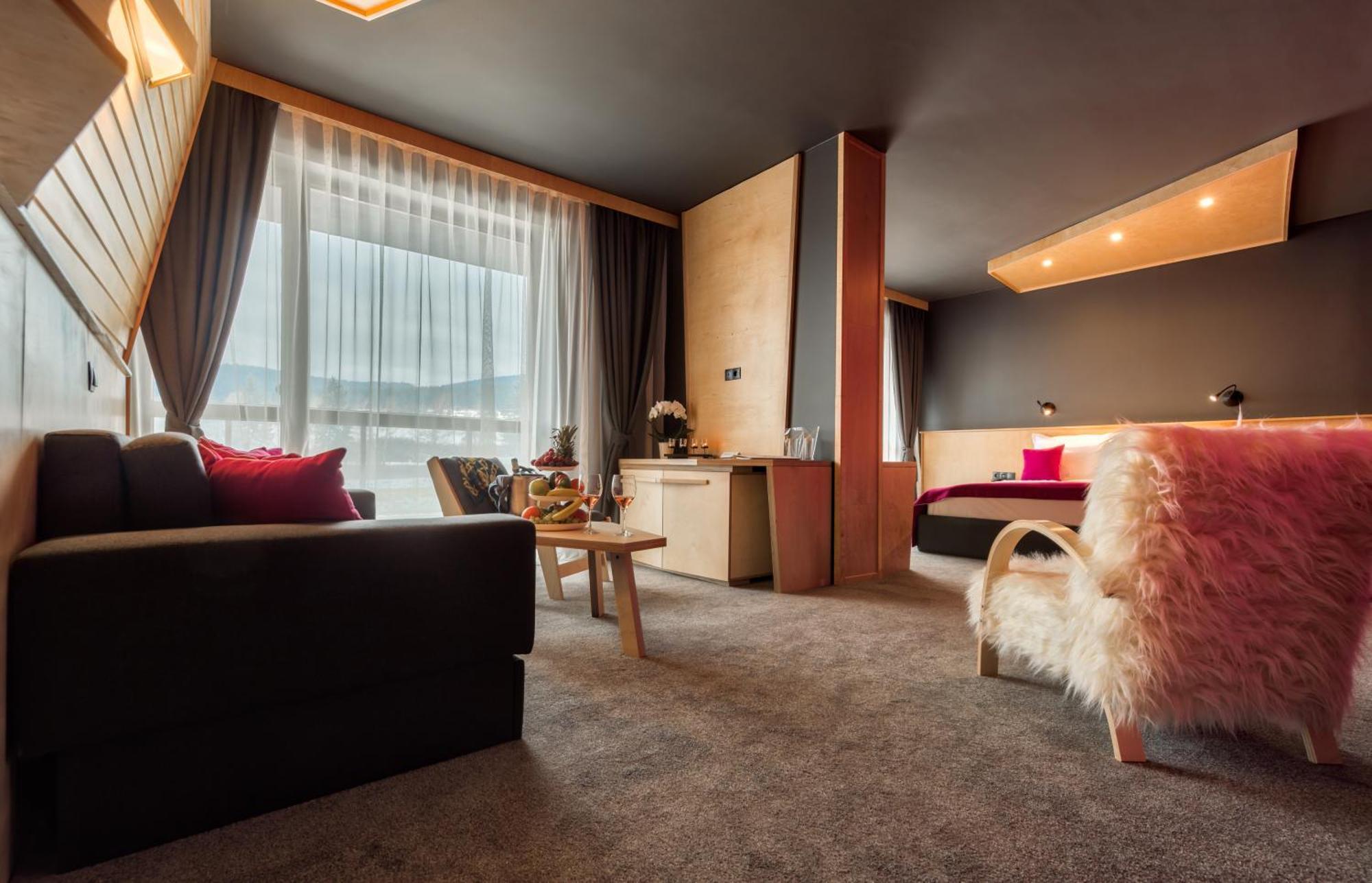 ולינגראד Hotel Arte Spa & Park חדר תמונה Suite