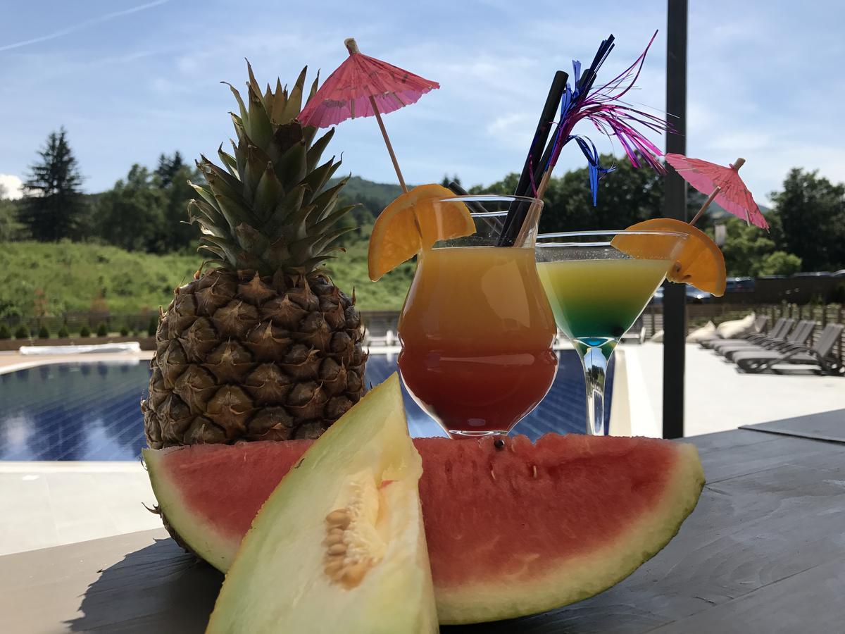 ולינגראד Hotel Arte Spa & Park מראה חיצוני תמונה A watermelon cooler