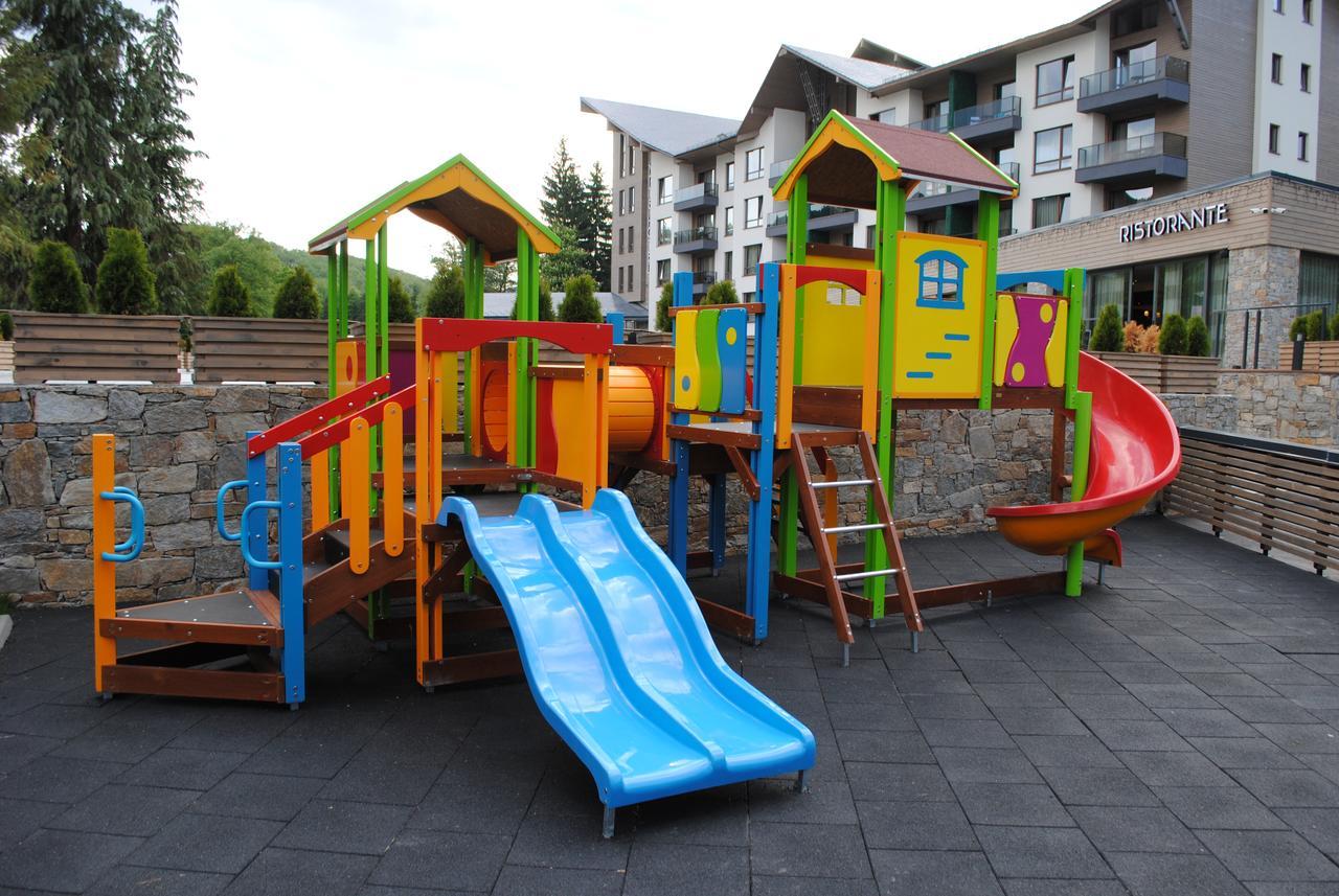 ולינגראד Hotel Arte Spa & Park מראה חיצוני תמונה Playground in Poland